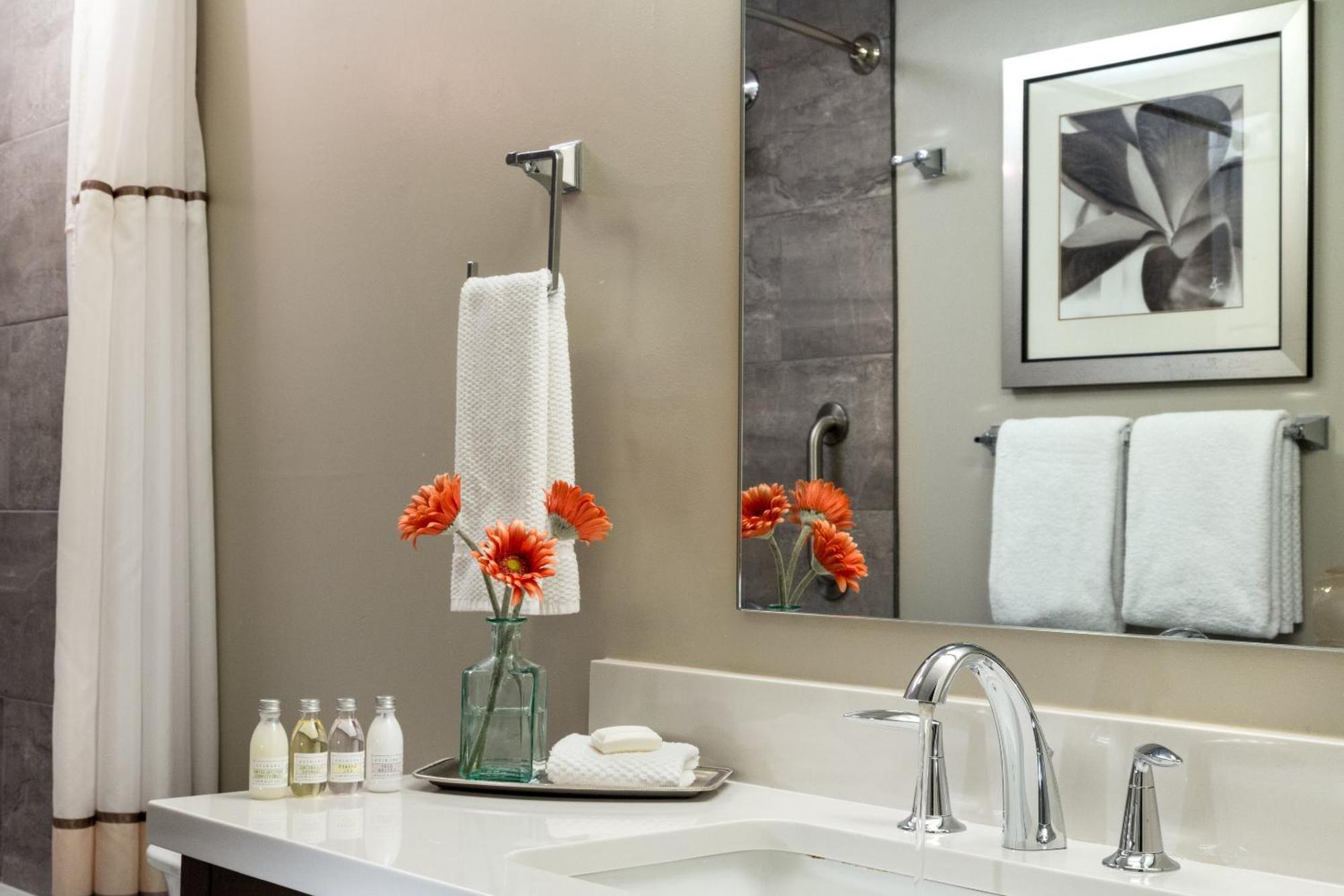 Suite with Spa Bath